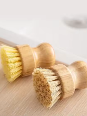 Full Circle, Bubble Up Bamboo Dish Brush, Comfortable Palm Scrubber for Kitchen Dishwashing